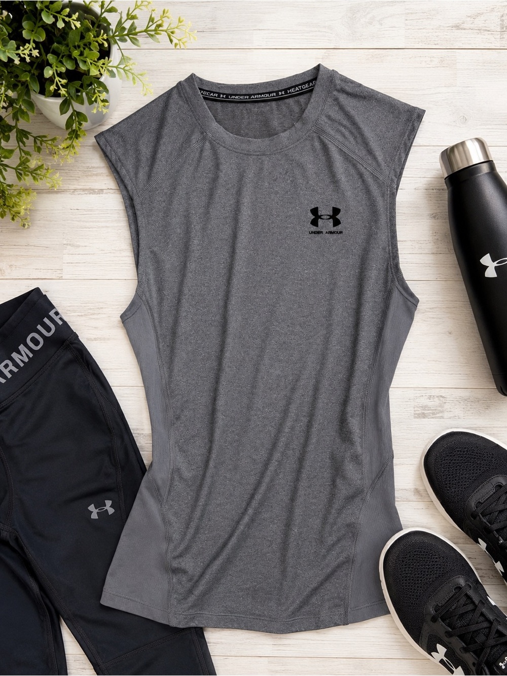 Under Armour HeatGear Compression Sleeveless Gray Athletic Shirt Women’s S